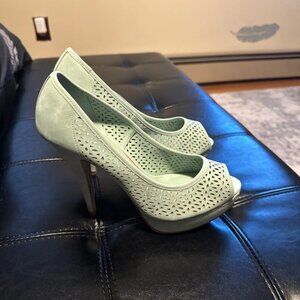 Mint high heels